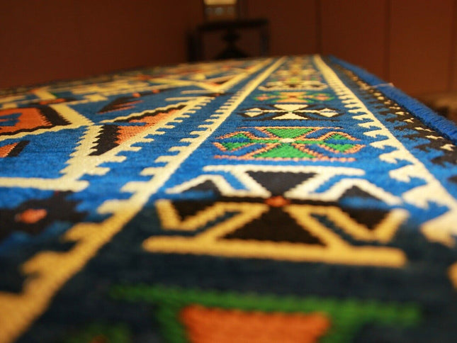 Blaue Orientalische Sitzecke, Sark Kösesi, Orientalisches Sofa, Kelim Sedir