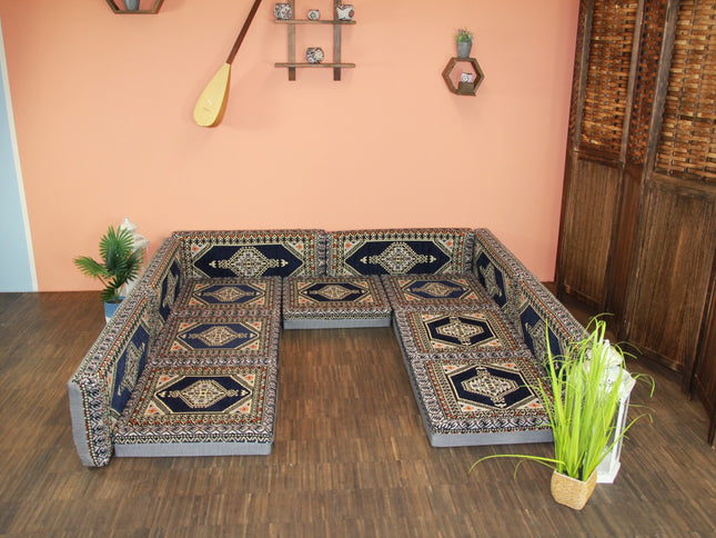 Orientalische Sitzecke, Orientalische Sitzkissen, Sark Kösesi, Kelim