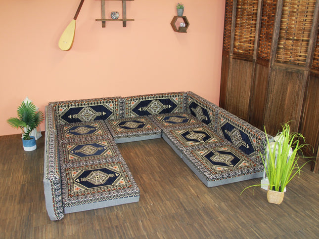 Orientalische Sitzecke, Orientalische Sitzkissen, Sark Kösesi, Kelim