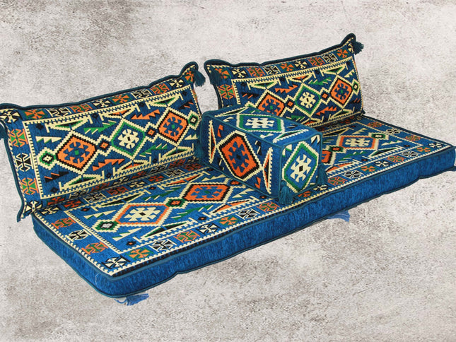 Blaue Orientalische Sitzecke, Sark Kösesi, Orientalisches Sofa, Kelim Sedir