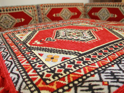 Sark Kösesi, Orientalische Sitzecke, Orientalische Sitzkissen, Kelim